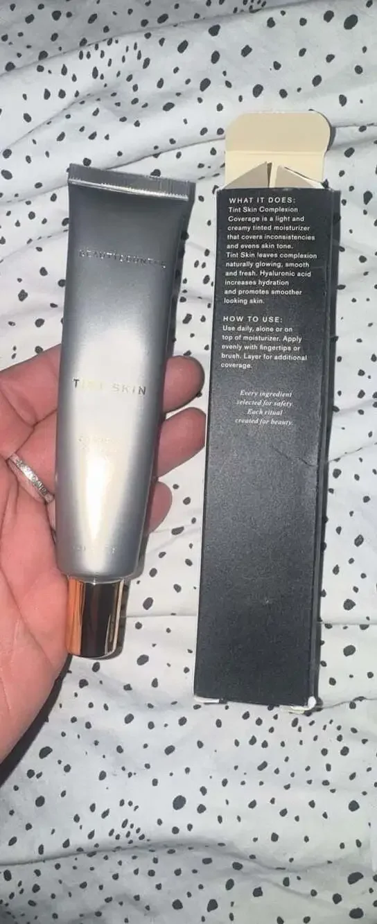 Beautycounter Tint Skin Complexion Coverage Foundation - Chestnut